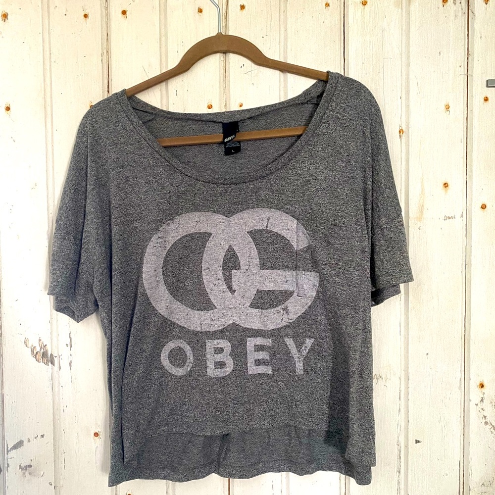 Women’s Gray Obey Crop Tshirt